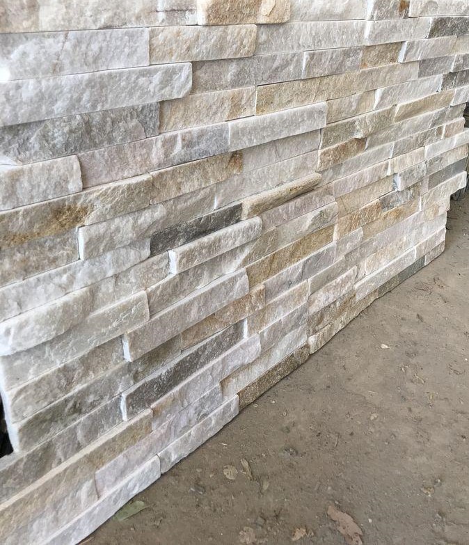 Présentation de pierre de parement